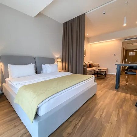 Golden Horn Apart Hotel Отели рядом с достопримечательностью «Станция метро Насими»
