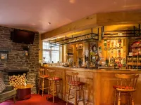 The Castle Hotel Hotel a Gwernyfed