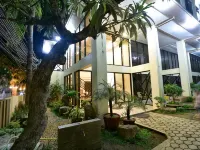 Anahaw Apartments Whitebeach