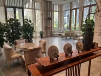 Fangdong Ling'er Xiang Dingdang Apartment (Huanhu North Road)