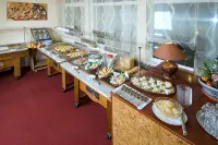 Pensiunea Ambient - breakfast