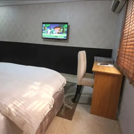 Waxride Residence - Guest Room