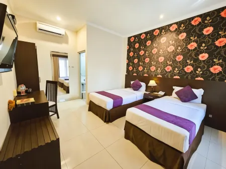 The Margangsa Hotel Отели рядом со станцией Purwosari