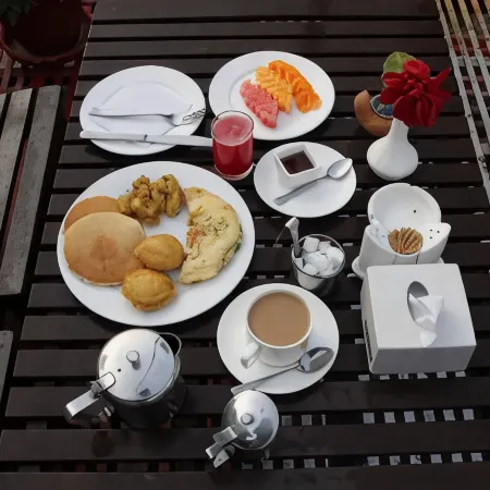 Shangri-la Boutique Hotel