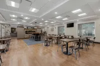 Best Western Plus Rumford Falls - Desayuno