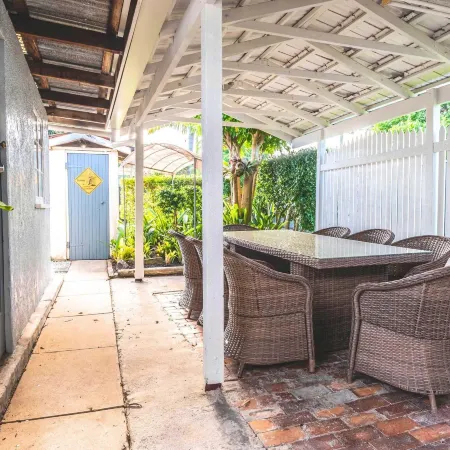Metawisebnb Waterfront 3BR Coastal Escape