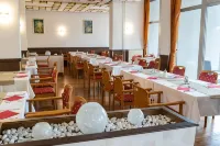 Hotel Árpád - breakfast