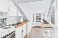 Historic Loft Best DT Location. Unit 3 5139