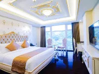 Lafaayette Luxury Suites Baguio Hotels near Mines View Park