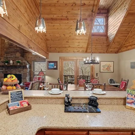 Vintage Luxury Creekside Cabin ~ King Bed, Hot Tub, Fire Pit & Game Room, Dog Ok
