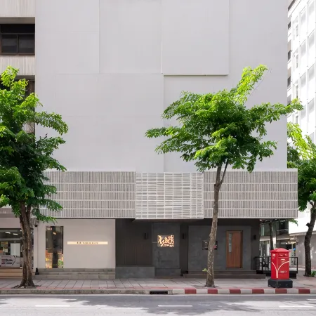 G Boutique Silom Hotel Отели рядом с достопримечательностью «Район Патпонг»