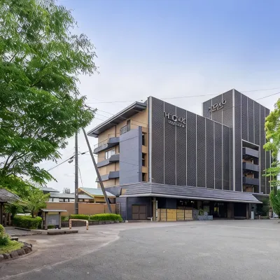 Higaki Hotel Hotels near Laguna Ten Bosch