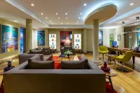Tomtom Suites - Rumah Bersejarah