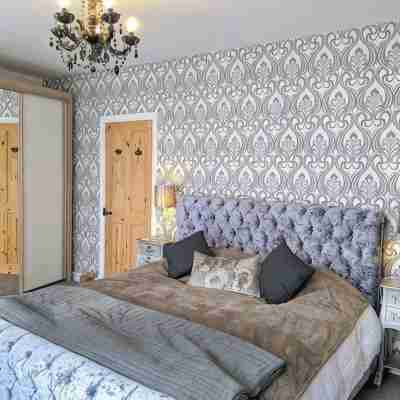 Grand Lakeland Stone Town House Rooms