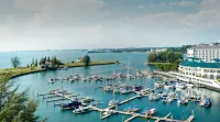 PD Admiral Cove Private Unit - Up to 4 Pax