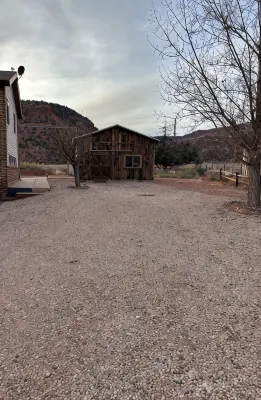 Gunsmoke Hideout