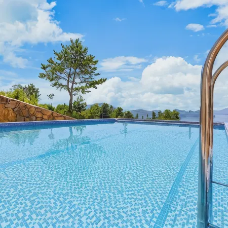 Yeosu Jplus Pension