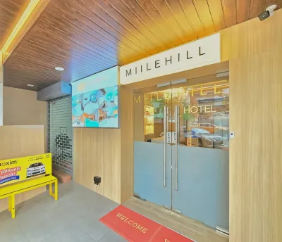 Miilehill Hotel By Maco at JB Town Center  호텔