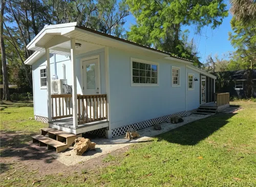 Charming 2-bedroom house in peaceful Old Homosassa - 3-Star