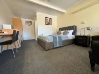Shell Motel (Pearly Shell Motel) Hotels in Bowen