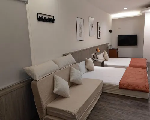 Fun Sun B&B Hotels near Xiying Rainbow Bridge
