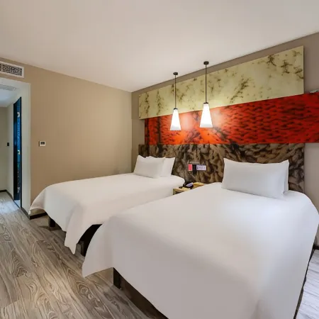 Ibis Hotel (Yangzhou Ge Garden, Dongguan Street)