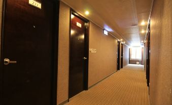 Just Enjoy Hotel