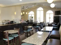 La Quinta Inn by Wyndham Sandusky Near Cedar Point