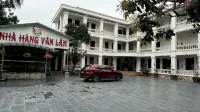 Văn Lâm Hotel Hotels in 