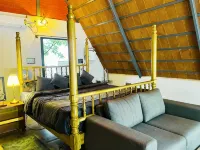 Oh - Bali Villa by Travent Mug Hotels in Ramanagara
