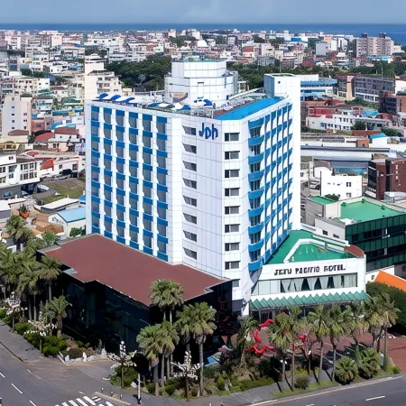 Jeju Pacific Hotel Отели рядом с достопримечательностью «Алтарь Охёндан»