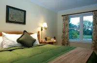 Seven Oaks Bed & Breakfast - Parkering