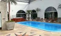 Hotel Gramado Palace - ที่มีสระว่ายน้ำ