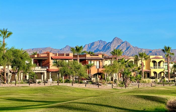 Beautiful 2 Bed, 2 Bath Casa Steps From The Beach & Pools In Loreto Bay
