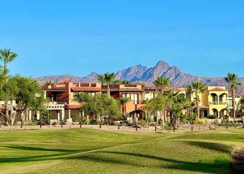 Beautiful 2 Bed, 2 Bath Casa Steps From The Beach & Pools In Loreto Bay