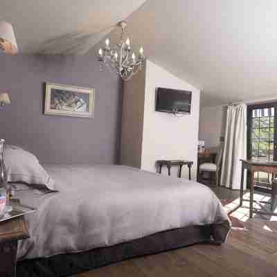 Mas Provençale de 20 Chambres Avec Salles de Bain Privatives Dans un Parc 3ha Rooms
