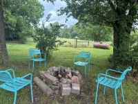 Family Friendly Farmhouse - 2-Star