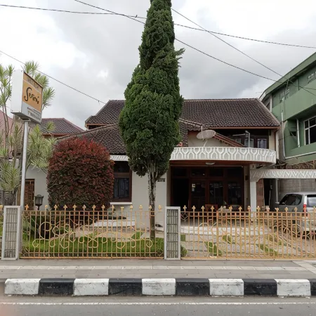 Hotel Seruni Bukittinggi