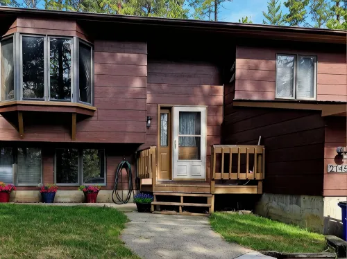 Beautiful 4+ Bedroom Home on Deer Mountain. Hot Tub/ Wifi. Ample Parking, Garage - Boutique