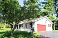 The Fairway Villa on the Green and ONLY 4 MINUTES TO TOWN!! - WiFi