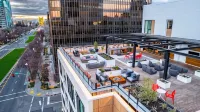 Luxe Loft In Heart Of Downtown - Condos