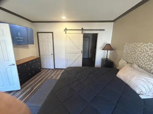 Cozy rustic cabin field views jetted tub romantic luxury rainfall shower - salle de sport
