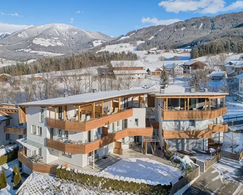 Dream vacation apartment in a panoramic location with roof terrace, Cron4 swimming pool & sauna Hotele w: Riscone
