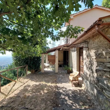 Beautiful semi-detached house, view over the coast. Air conditioning,Wi-Fi
