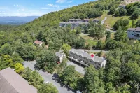 Shenandoah Paradice by RedHill Stays - Family & Group Friendly Mountain Retreat