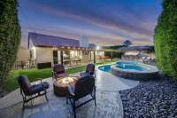 Bermuda Bliss: Pool, Spa, Misters, Ping Pong, BBQ! - 무료 와이파이