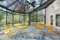 8 Bedroom MANSION Biltmore Lake with Hot Tub. - Wifi