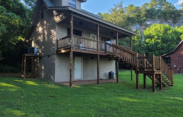 Beautiful Secluded Cabin on the White River