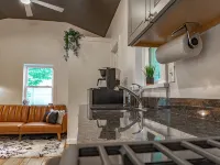Campfire Cottage: Fireplace, fire pit & no chores! Hotel a Ulster