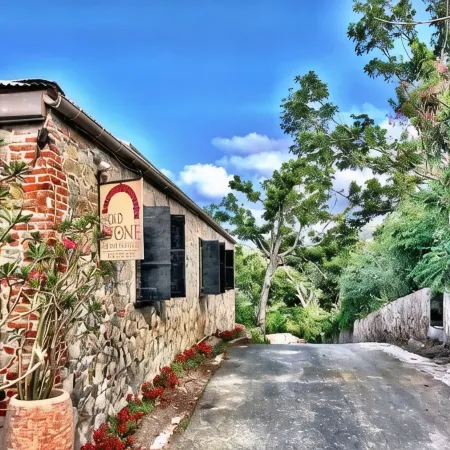 Cozy Condo 3 minutes away from Magens Bay beach!